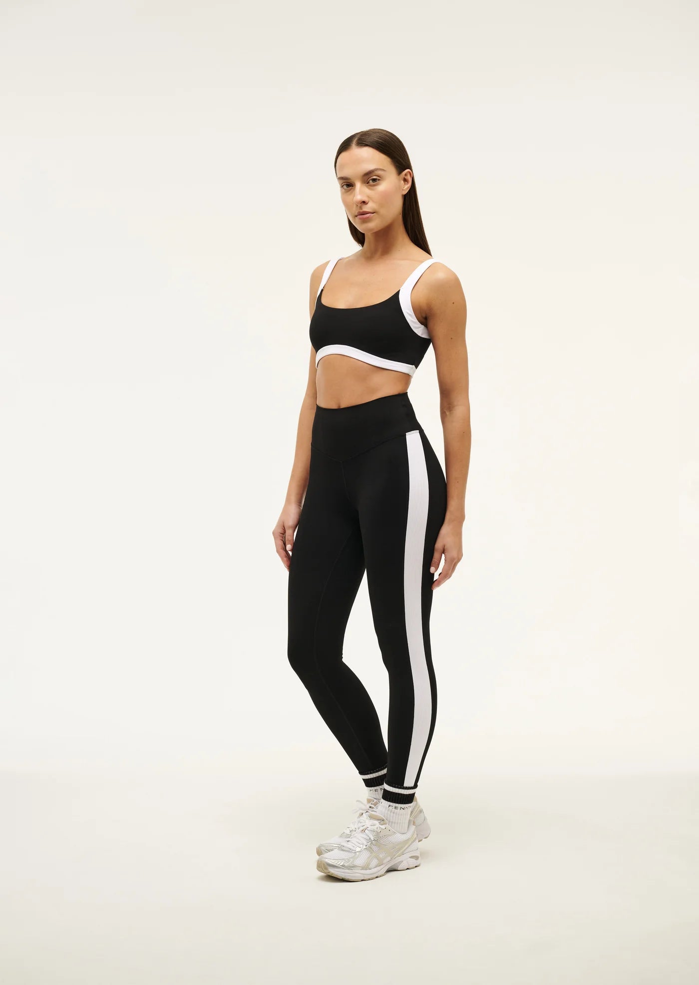 Leggings mujer Negro - Free Play Full Length Legging-Black & Optic White | La Forza Athletica