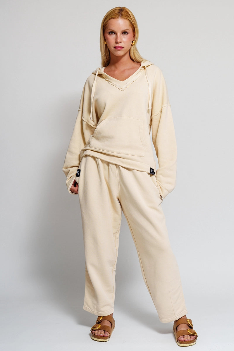 Sweatpants mujer Arena - Loungeful Barrel Pant-Sand | La Forza Athletica