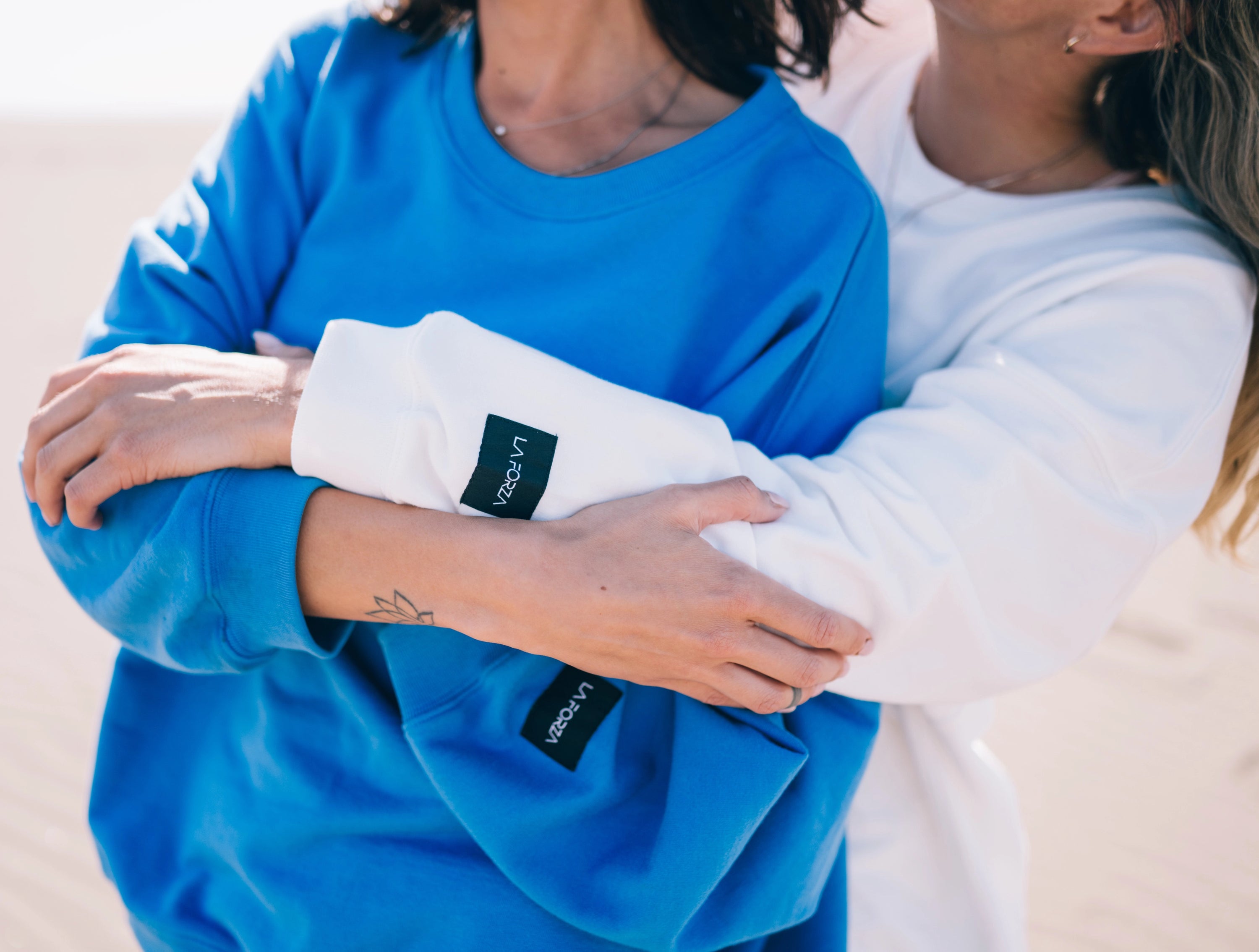 Polerones mujer Azul - Reversible Oversized Crew-Pacific Blue | La Forza Athletica