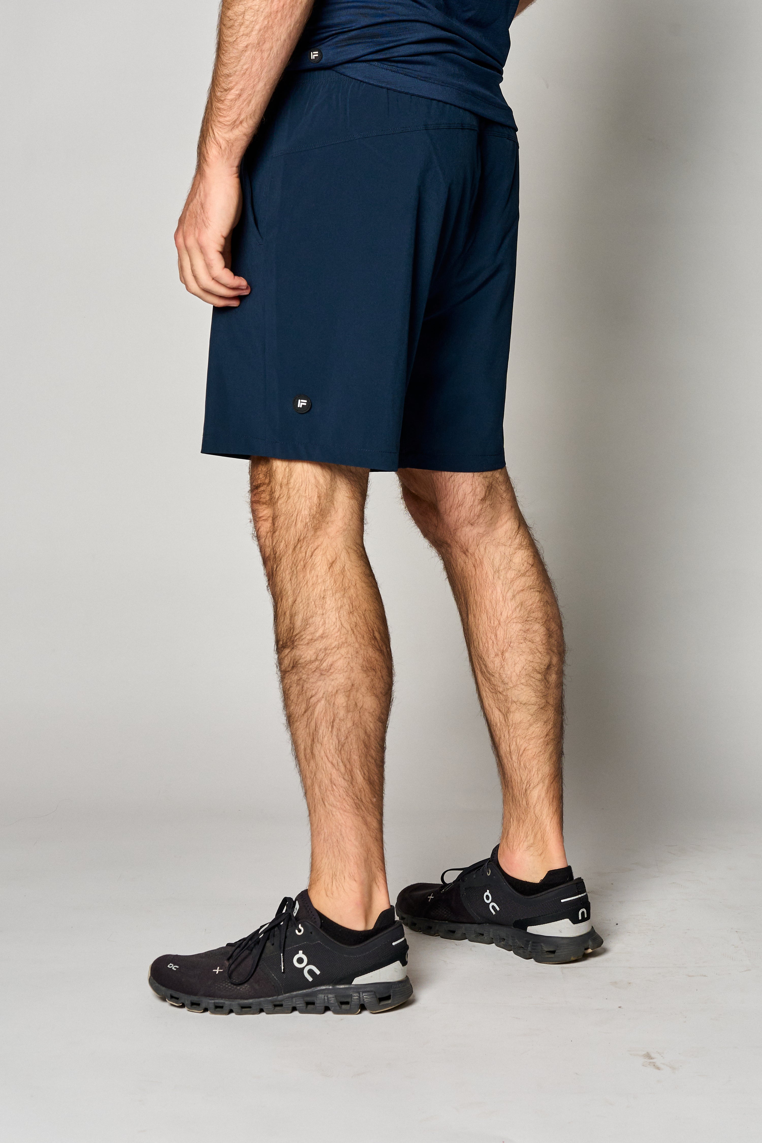 Short Core 7 pulgadas sin forro color azul marino - costura - La Forza Athletica