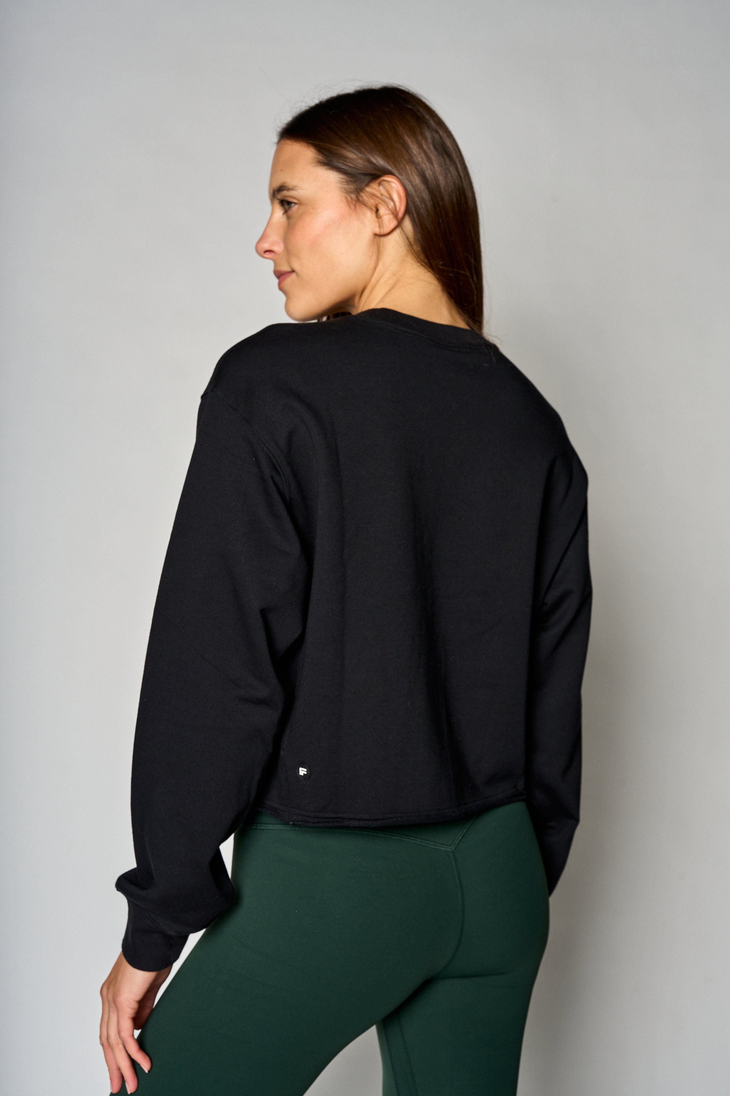 Polerón Double Hem color negro de algodón premium - perfil - La Forza Athletica
