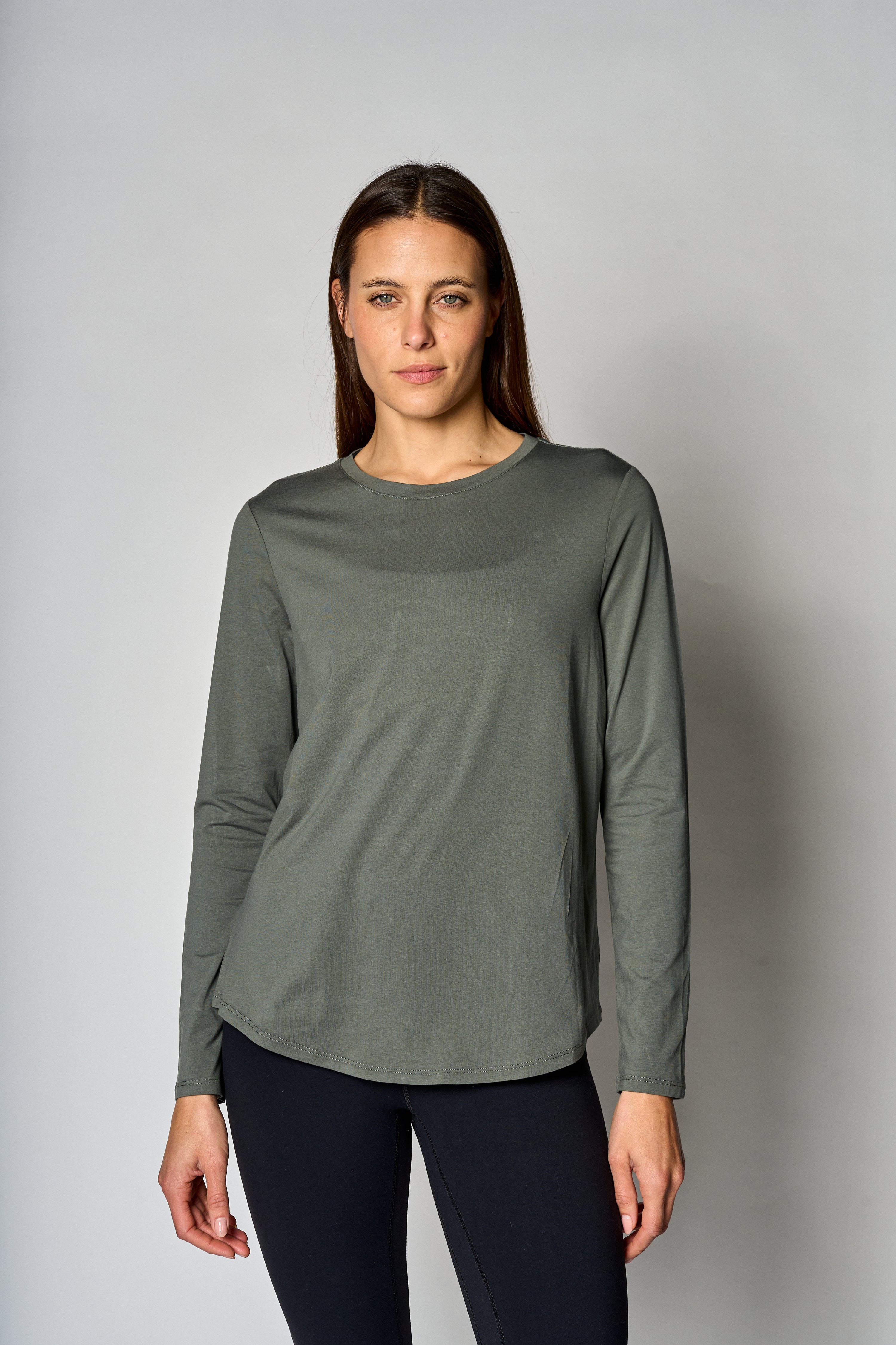 Polera manga larga de algodón Pima color sage - frente - La Forza Athletica