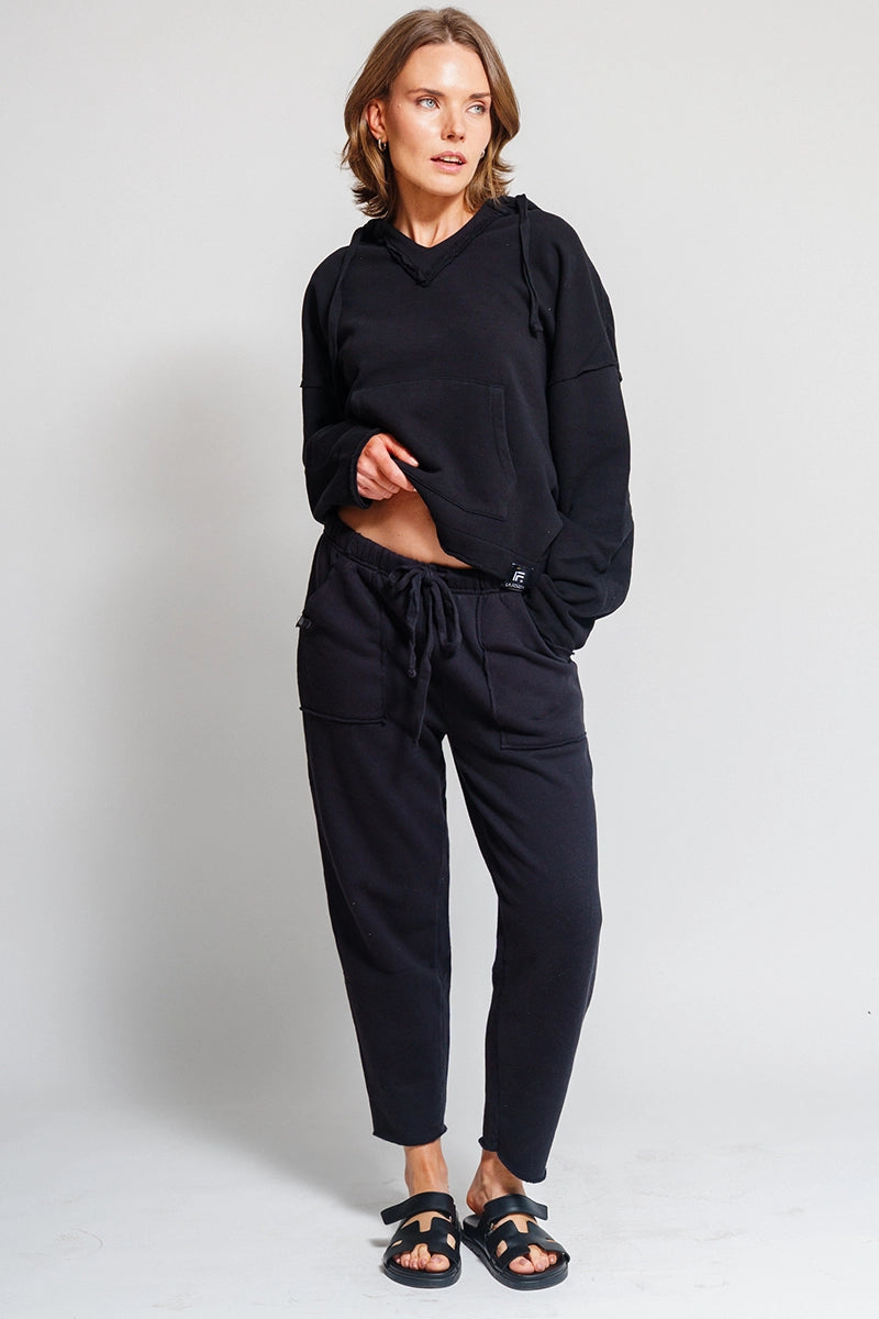 Poleras mujer Negro - Malibu Hoody-Black | La Forza Athletica