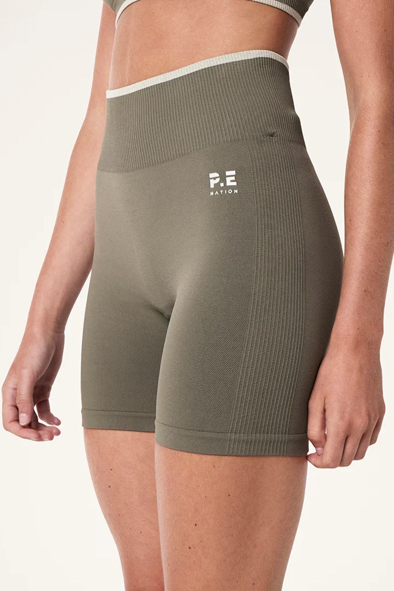 Shorts mujer Caqui - Restore Seamless Bike Short 5"-Khaki | La Forza Athletica