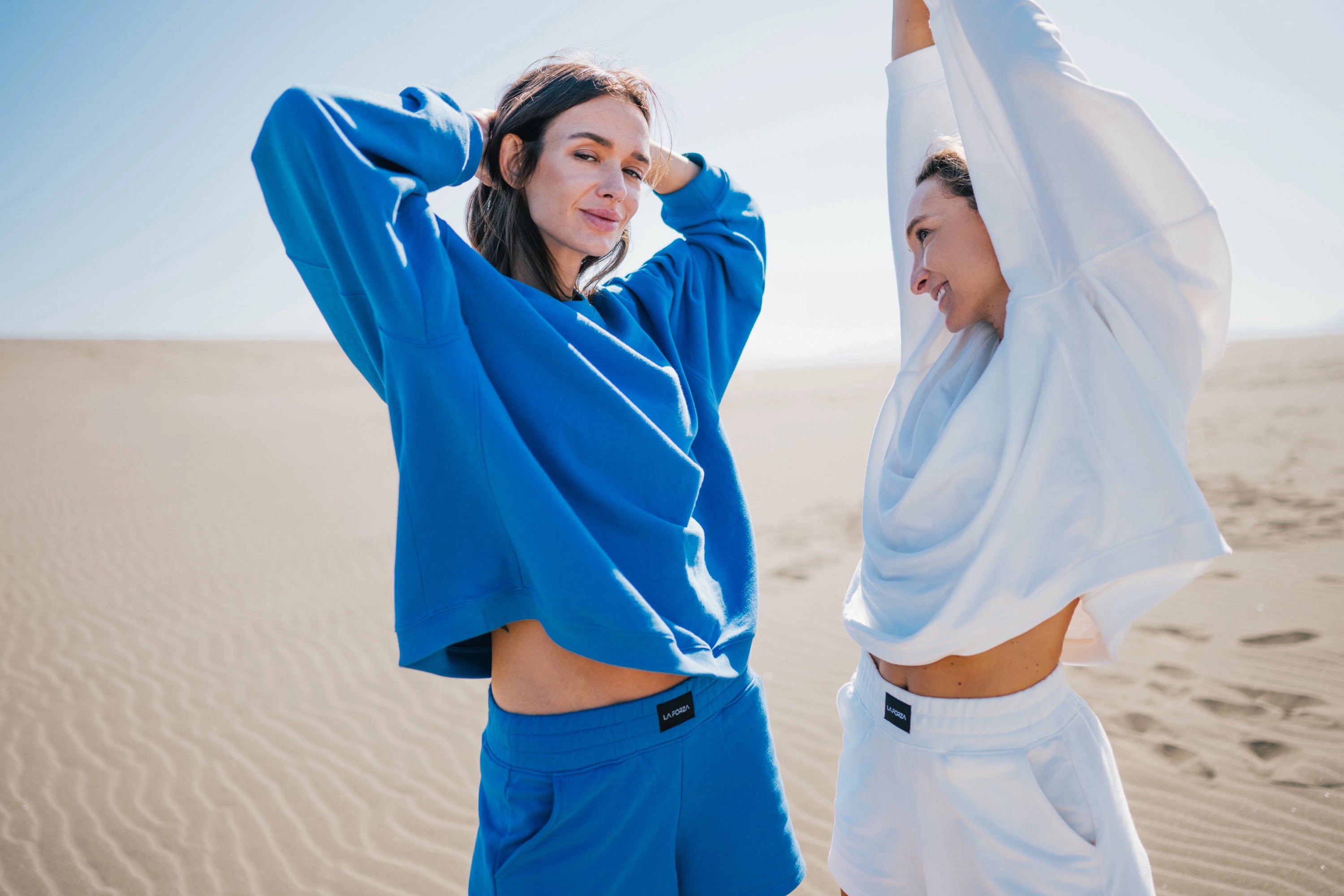 Polerones mujer Azul - Reversible Oversized Crew-Pacific Blue | La Forza Athletica