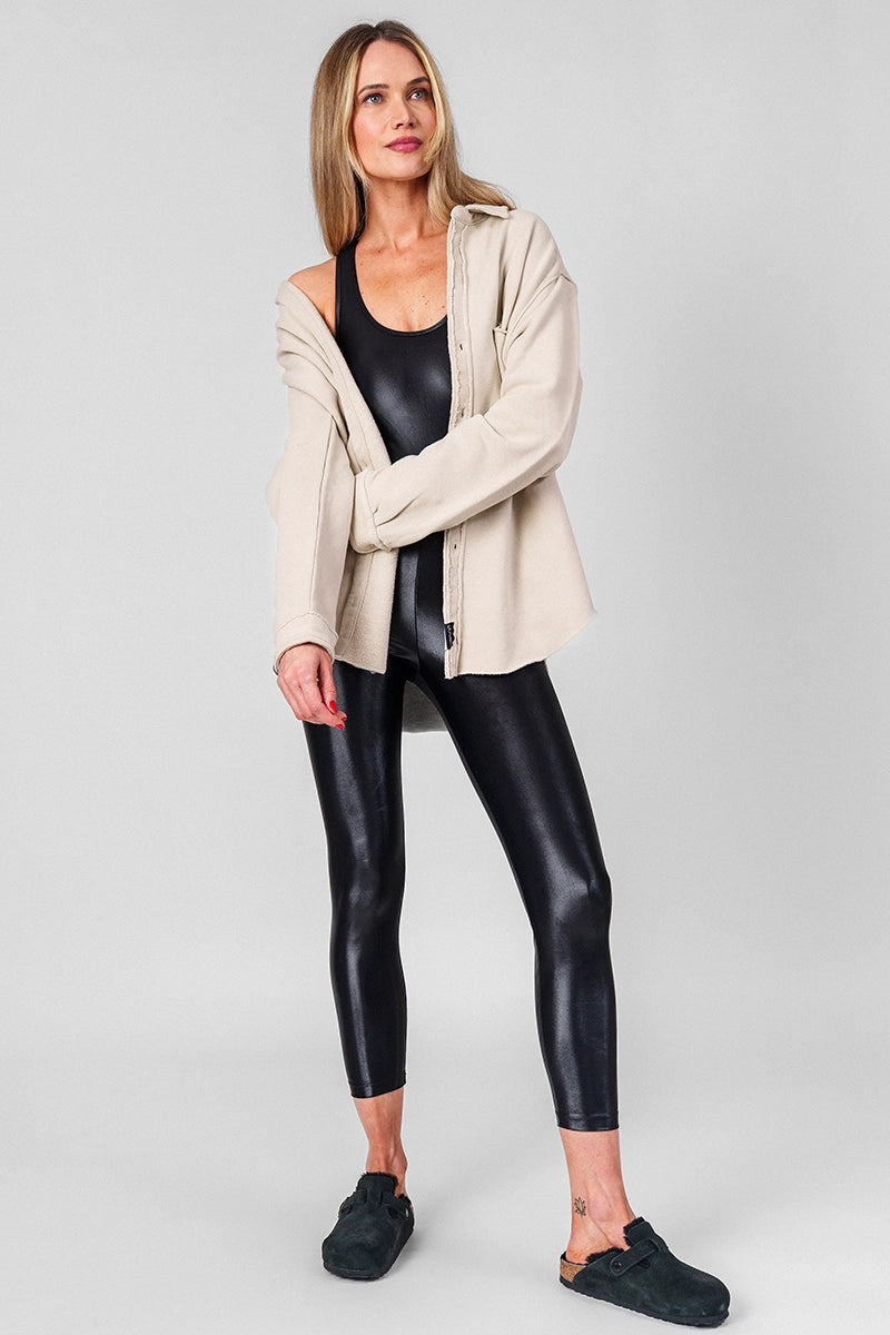 Poleras mujer Hueso - Venice Shacket-Bone | La Forza Athletica