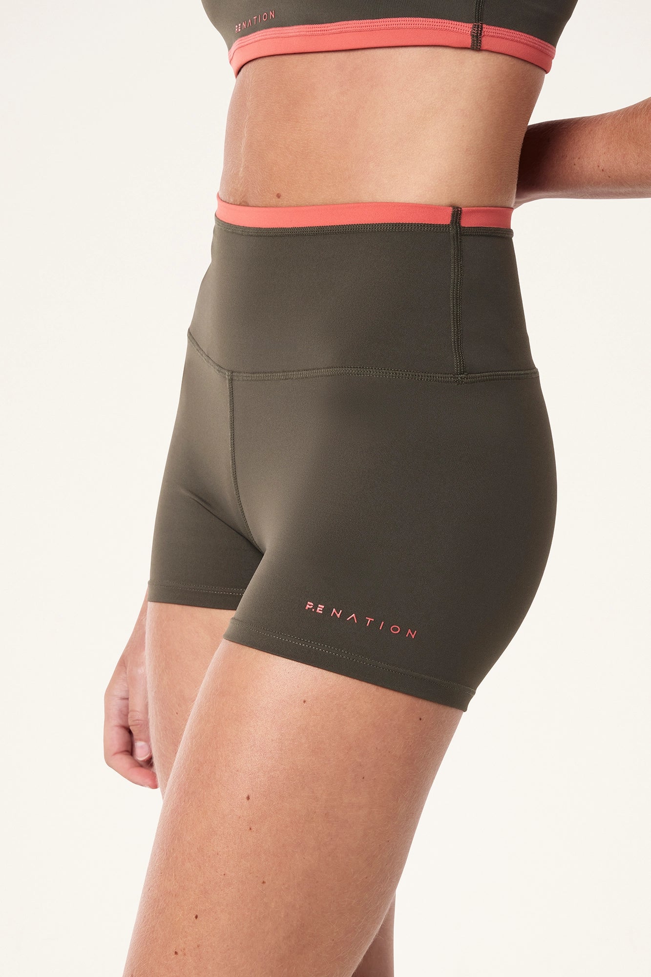 Shorts mujer Tamarac - Vita 2.5" Bike Short-Tamarac | La Forza Athletica